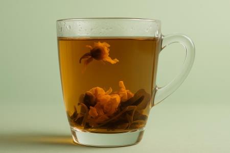 Dieses uralte ayurvedische Ingwerwasser trinken Millionen Inder jeden Abend – so einfach ist das Rezept